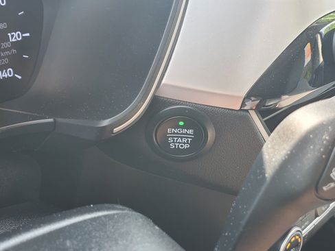 Used 2020 Ford Escape SE FWD image 21
