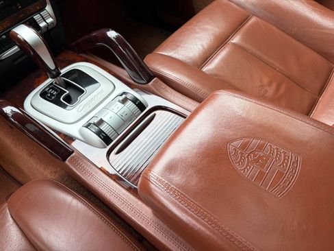 Used 2008 Porsche Cayenne Turbo image 21