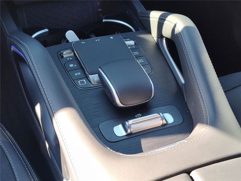 New 2026 Mercedes-Benz GLE 53 AMG 4MATIC image 9