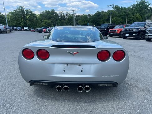 Used 2006 Chevrolet Corvette Coupe RWD image 5