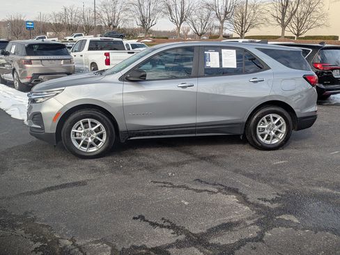 Certified 2024 Chevrolet Equinox LS w/ LS Convenience Package image 6