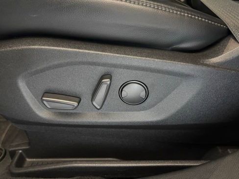 Used 2023 Ford Edge SEL image 9