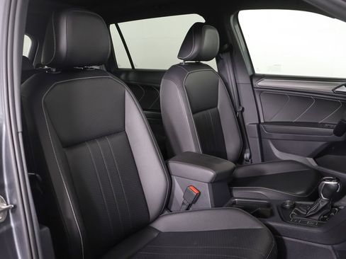 Used 2023 Volkswagen Tiguan SE R-Line AWD/4WD image 26