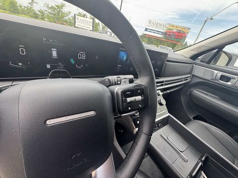 Used 2026 Hyundai Santa Fe SEL FWD image 18