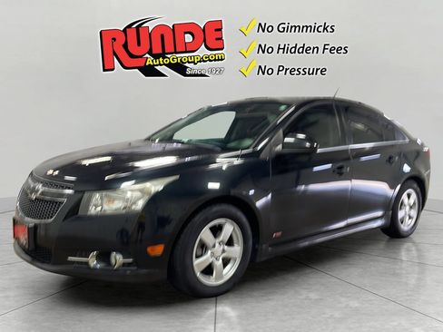 Used 2014 Chevrolet Cruze LT w/ RS Package FWD image 6
