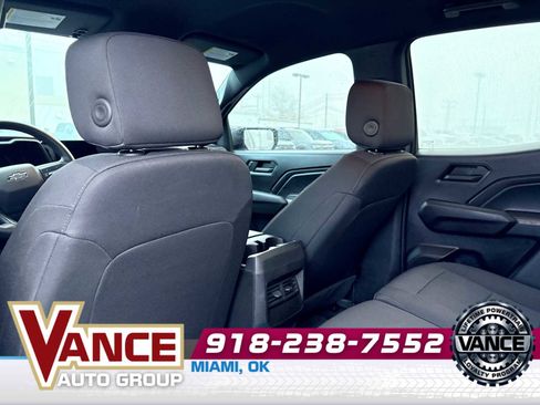 Used 2024 Chevrolet Colorado Trail Boss image 15