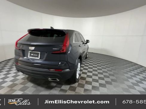 Certified 2023 Cadillac XT4 Luxury image 9