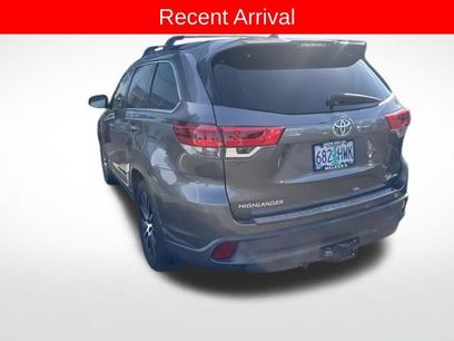 Used 2017 Toyota Highlander AWD V6