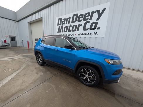 Used 2024 Jeep Compass Limited AWD/4WD image 19