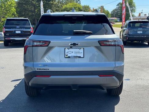 New 2026 Chevrolet Equinox LT FWD image 4