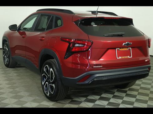 Certified 2024 Chevrolet Trax RS w/ Driver Confidence Package FWD image 15