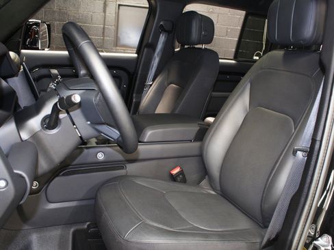 Used 2026 Land Rover Defender 110 X AWD/4WD image 42