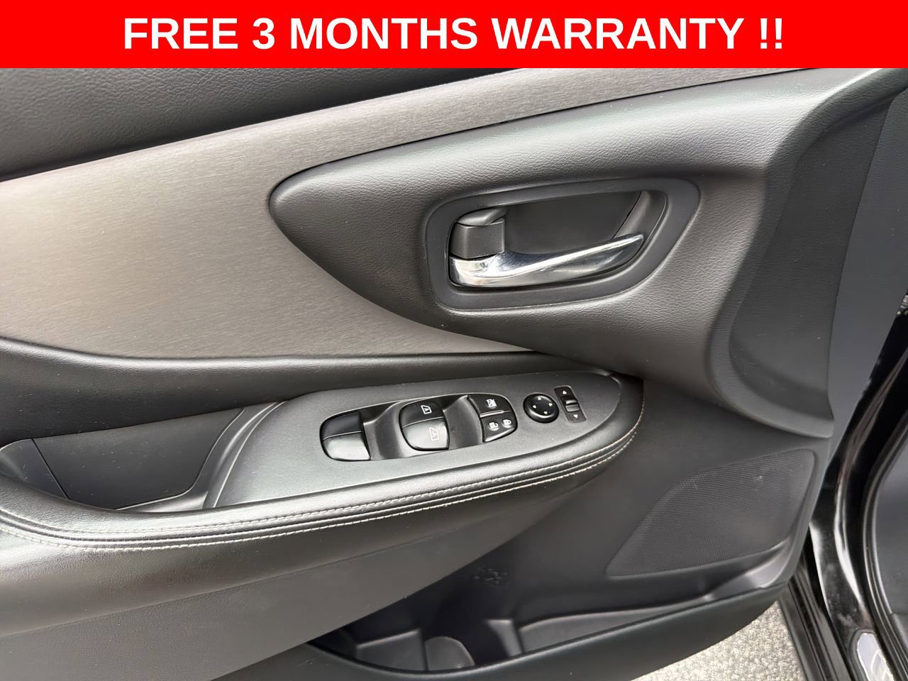 Used 2019 Nissan Murano S AWD/4WD image 12