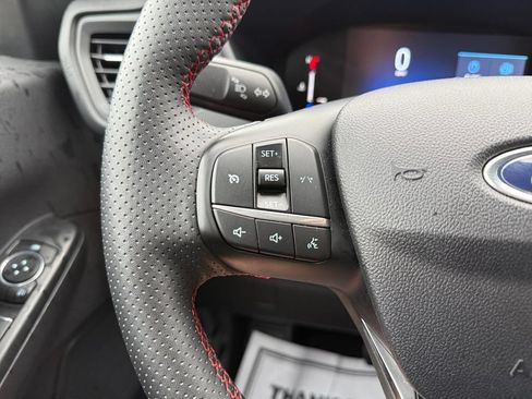Used 2025 Ford Escape ST-Line Select AWD/4WD image 15