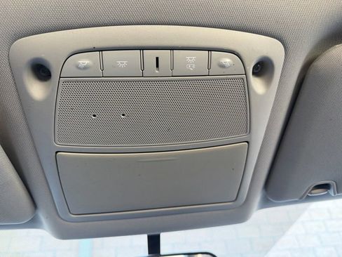 Used 2017 Nissan Rogue S image 25