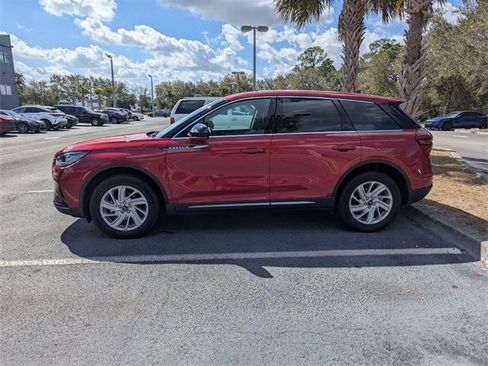 Used 2025 Lincoln Corsair AWD image 3