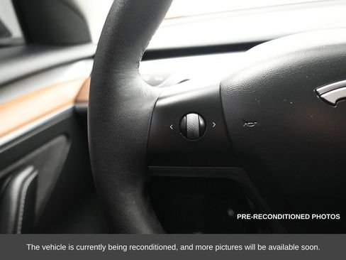 Used 2022 Tesla Model 3 image 22