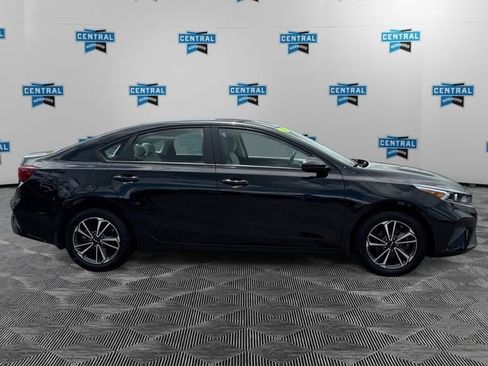 Used 2023 Kia Forte LXS FWD image 6