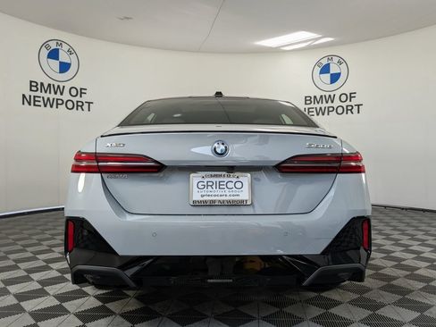 New 2027 BMW 550e xDrive AWD/4WD image 7