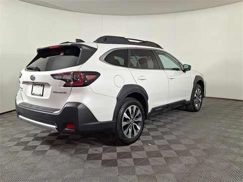 Certified 2023 Subaru Outback Limited image 9