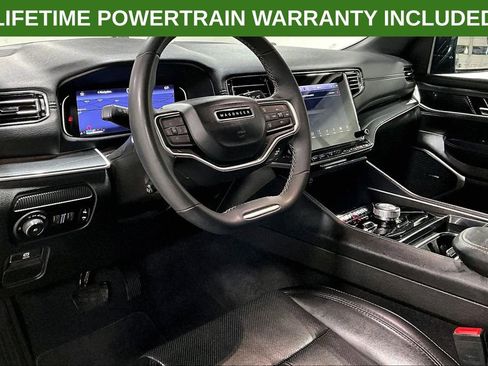 Used 2023 Jeep Wagoneer 4WD w/ Convenience Group I image 16