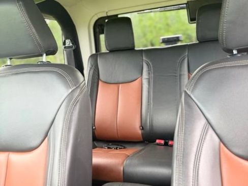 Used 2013 Jeep Wrangler Sahara w/ Connectivity Group AWD/4WD image 10