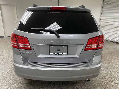 Used 2020 Dodge Journey SE w/ Blacktop Package image 6
