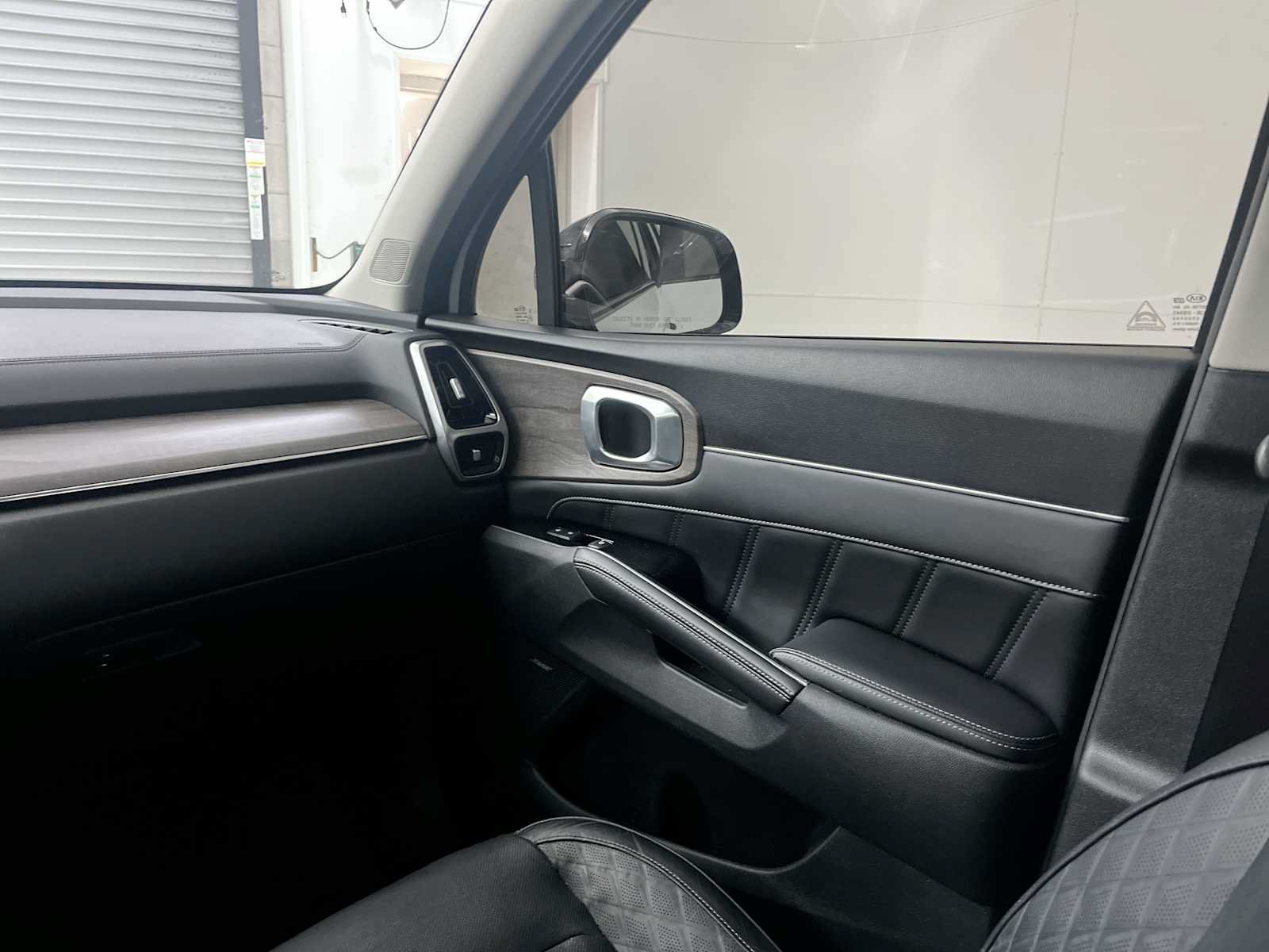 Used 2021 Kia Sorento SX Prestige AWD/4WD image 11