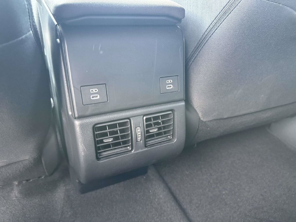 Used 2025 Subaru Solterra AWD/4WD image 9