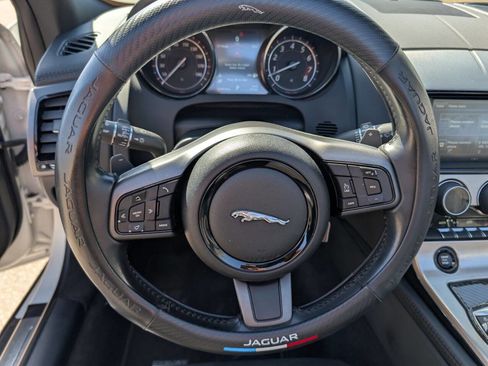 Used 2016 Jaguar F-TYPE Convertible image 19