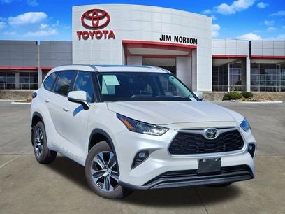 Used 2025 Toyota Highlander XLE