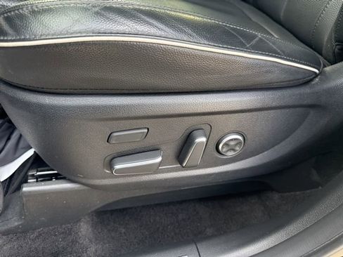 Used 2024 Hyundai Palisade Limited image 11