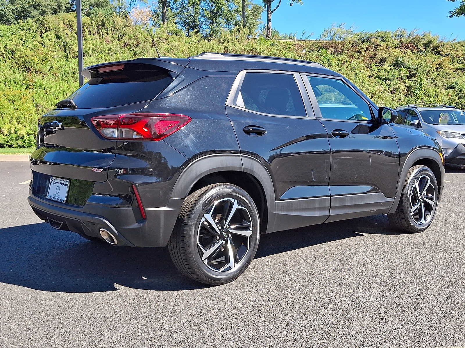 Used 2023 Chevrolet TrailBlazer RS w/ Sun and Liftgate Package FWD image 6