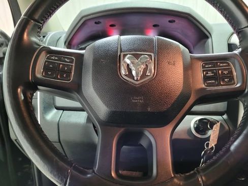 Used 2018 RAM 1500 Classic SLT w/ Luxury Group image 34