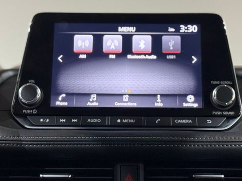 Used 2023 Nissan Rogue SV w/ SV Premium B Package image 71