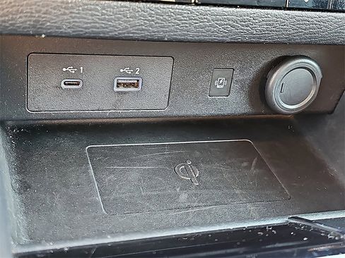 Used 2024 Mitsubishi Outlander SE image 26