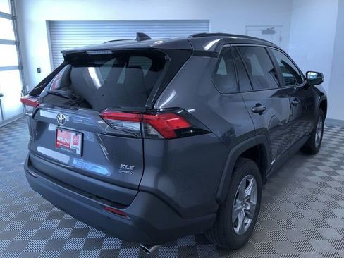 Used 2025 Toyota RAV4 XLE AWD/4WD image 34
