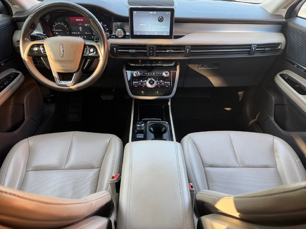Used 2020 Lincoln Corsair FWD w/ Rear Removable Package Tray image 17
