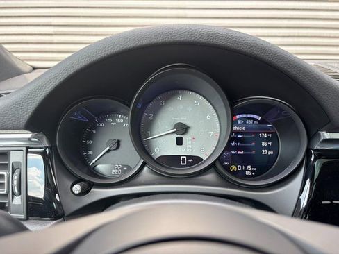 New 2026 Porsche Macan S image 17