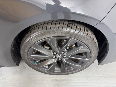 Used 2024 Toyota Corolla SE w/ SE Premium Package image 11