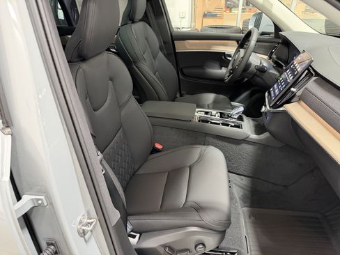 New 2026 Volvo XC90 B6 Plus w/ Protection Package Premier AWD/4WD image 23