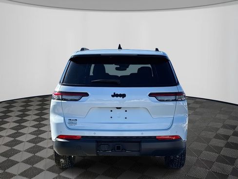 Used 2024 Jeep Grand Cherokee L Altitude image 6