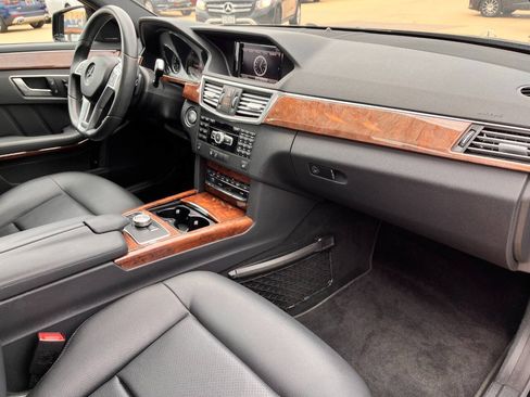 Used 2013 Mercedes-Benz E 350 4MATIC Wagon image 24