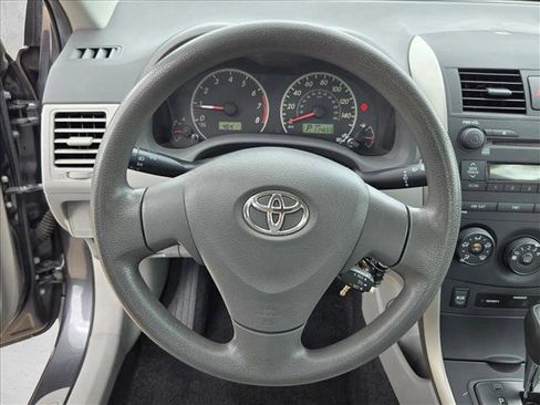 Used 2009 Toyota Corolla LE FWD image 9