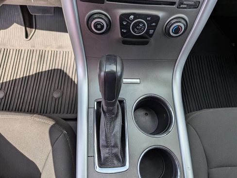 Used 2013 Ford Edge SE FWD image 11