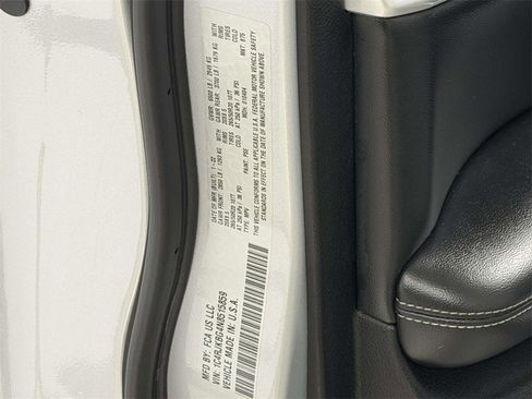 Certified 2022 Jeep Grand Cherokee L Limited image 30