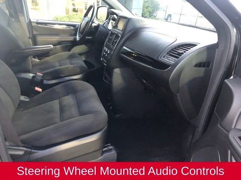 Used 2020 Dodge Grand Caravan SE image 18