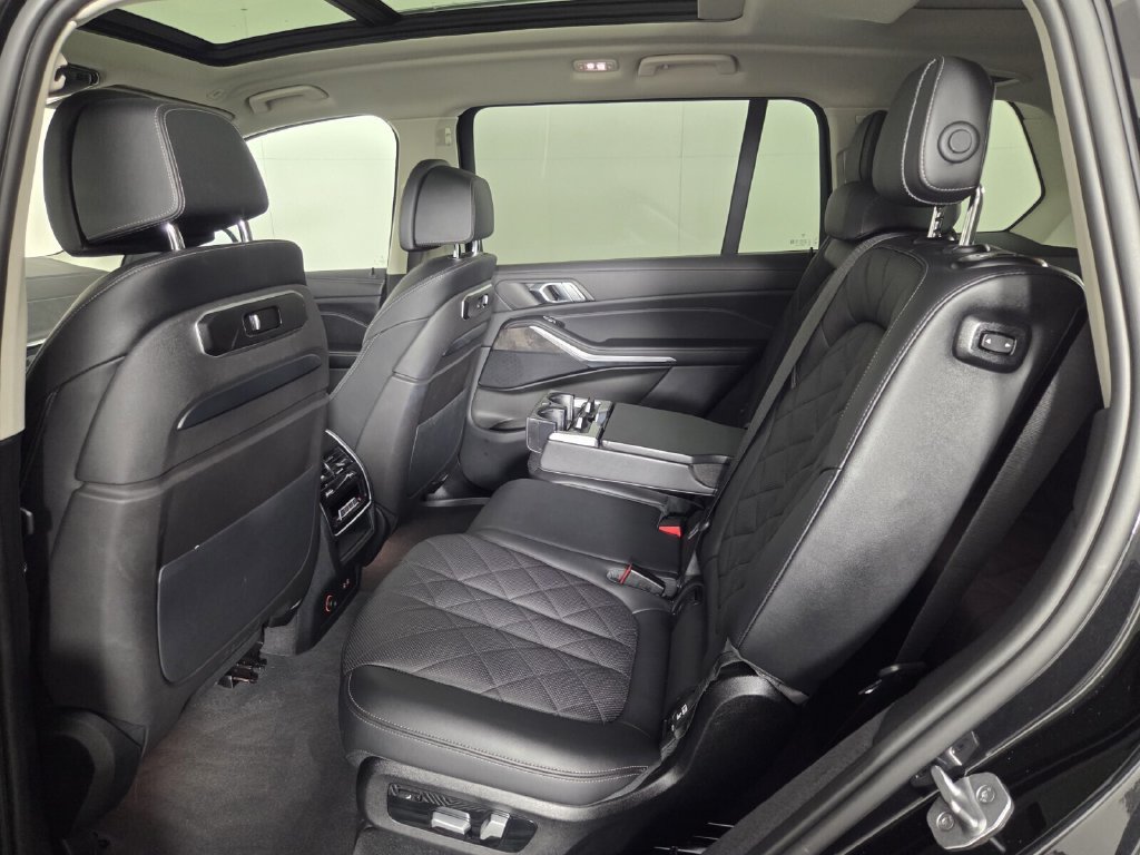 Used 2024 BMW X7 xDrive40i AWD/4WD image 22
