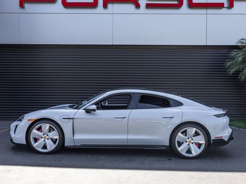 Certified 2024 Porsche Taycan 4S AWD/4WD image 2