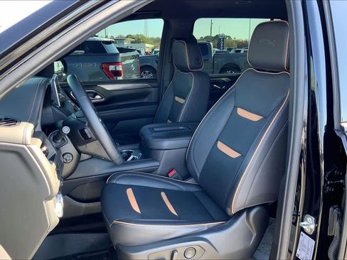 Used 2023 GMC Yukon XL AT4 w/ Max Trailering Package image 8